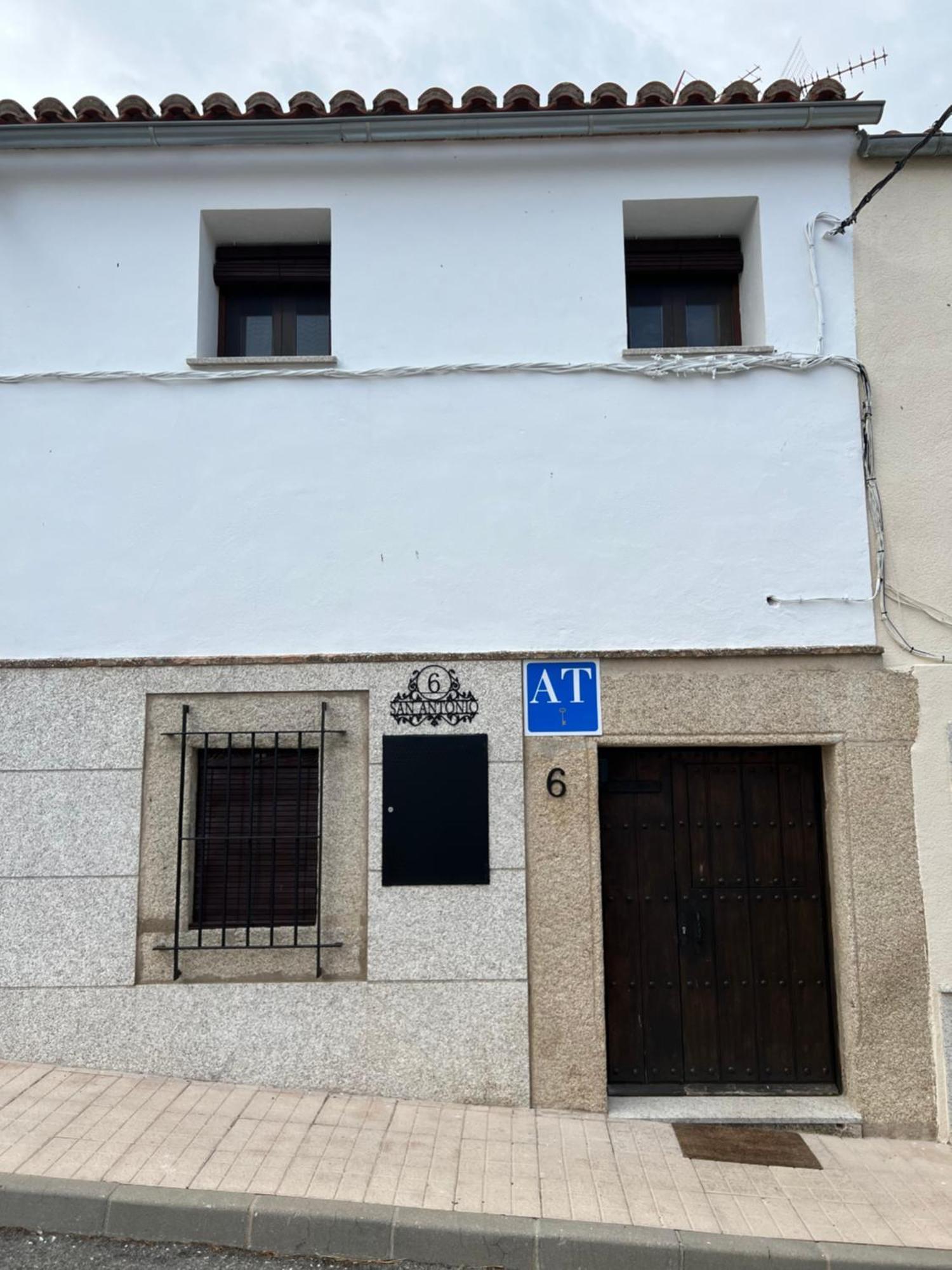 San Antonio 6 Apartment Malpartida de Caceres Luaran gambar