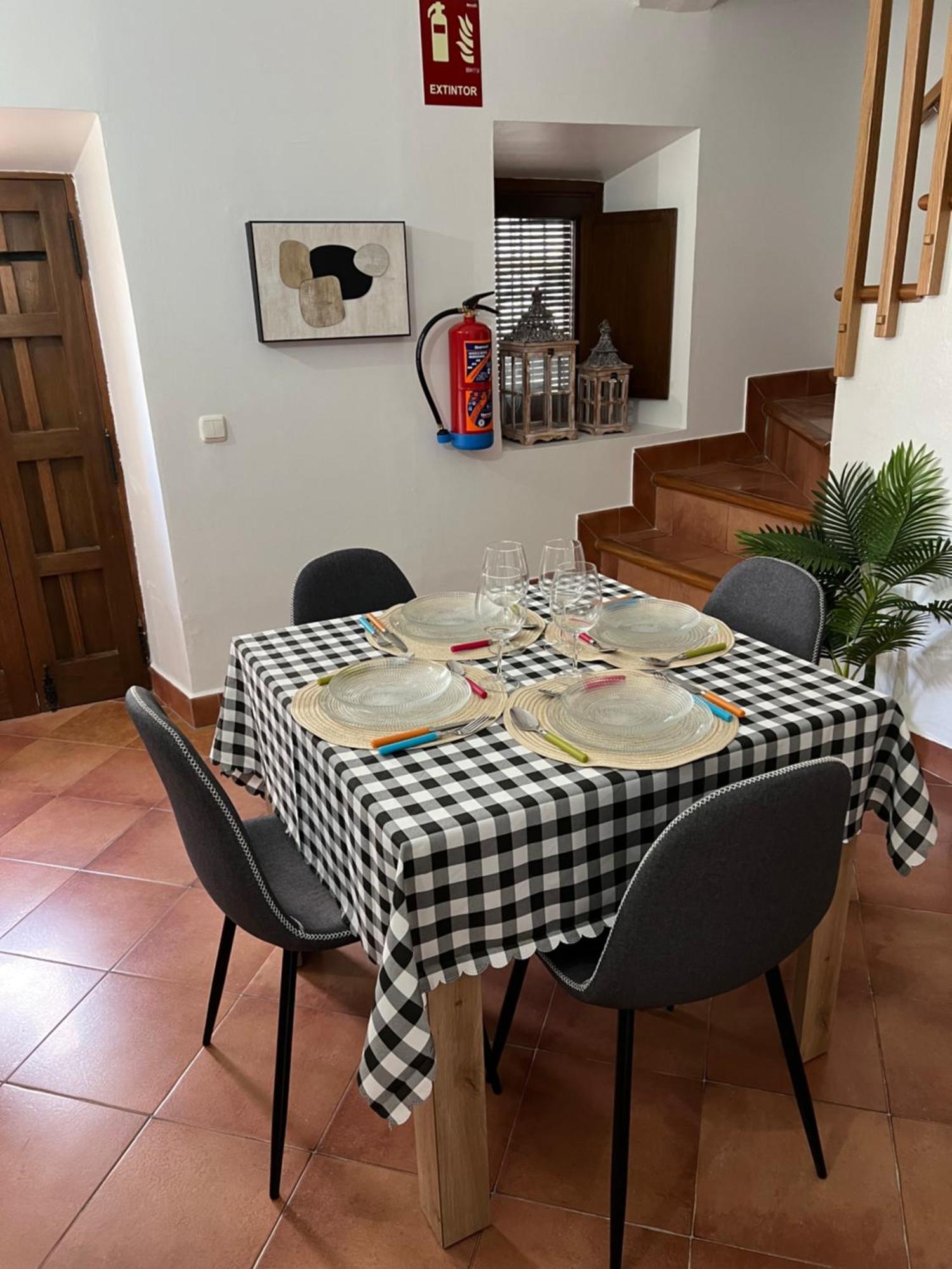 San Antonio 6 Apartment Malpartida de Caceres Luaran gambar
